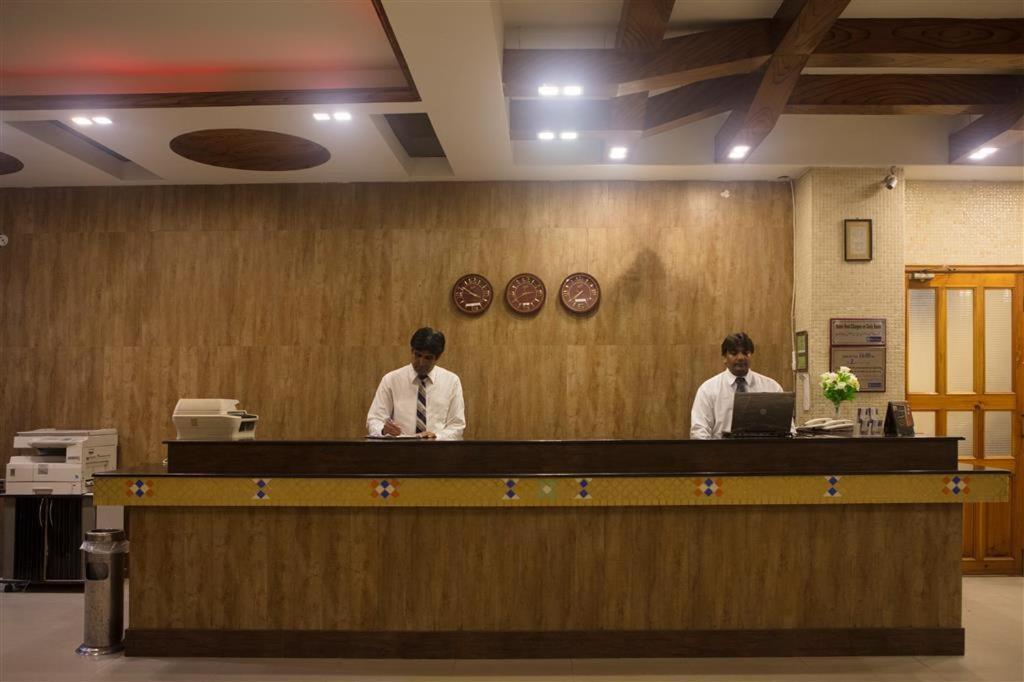 Hotel Marco Polo Lahore Bagian luar foto