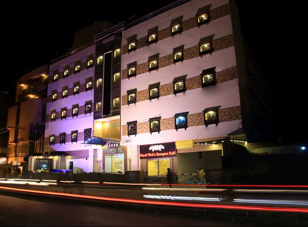 Hotel Marco Polo Lahore Bagian luar foto