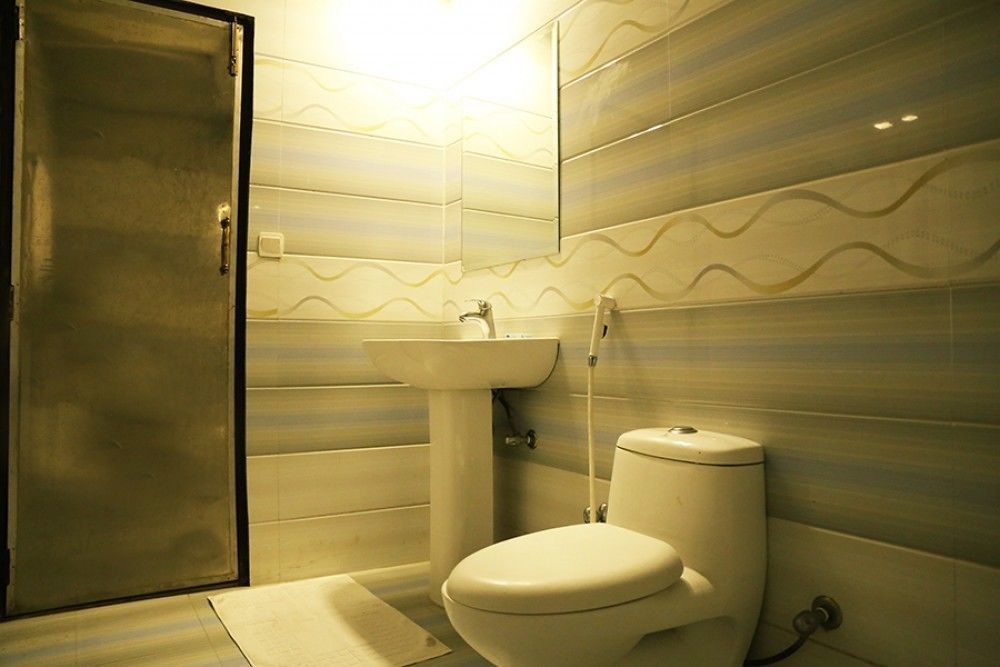 Hotel Marco Polo Lahore Bagian luar foto